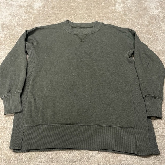aerie Sweaters - Aerie Oversized Split Hem Sweatshirt Olive Green - Size Women's Extra Small